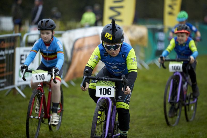Top Cycling Tips For Young Riders  